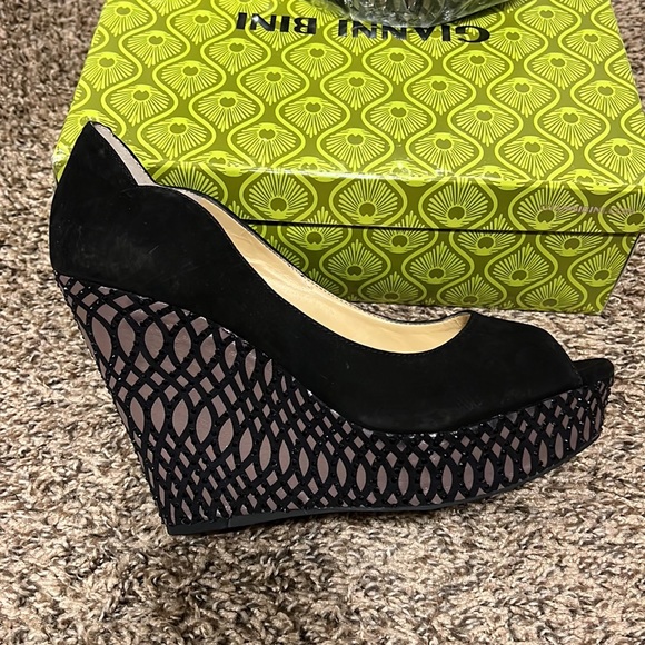 Black/Grey Glitter Platform Wedges, never been worn, all original packaging - Picture 3 of 4